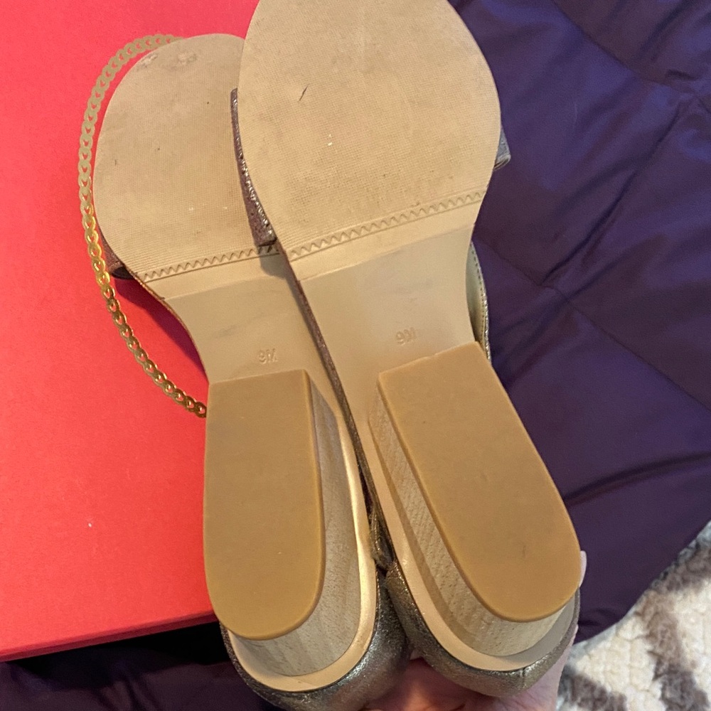 Vaneli Metallic Sandals with Wooden Heel - Picture 4 of 8